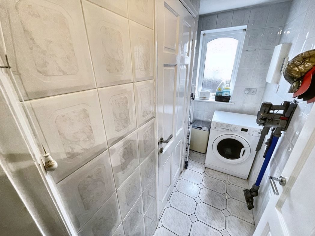 Property image 16 of 25