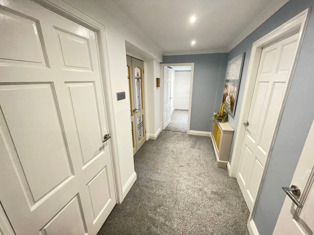 Property image 7 of 25