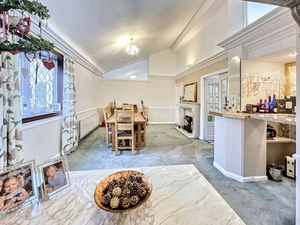 Property image 11 of 25