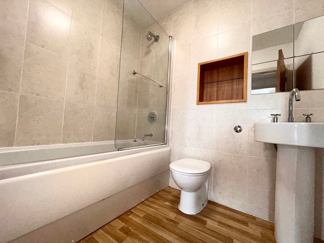 Property image 3 of 7