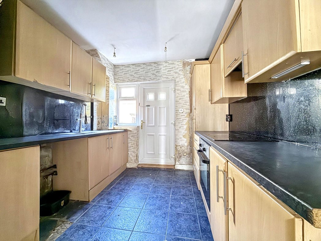 Property image 12 of 14