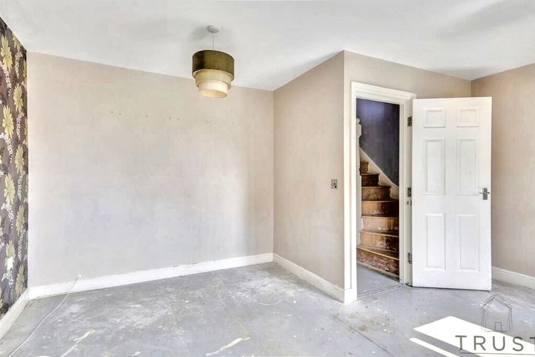 Property image 7 of 25
