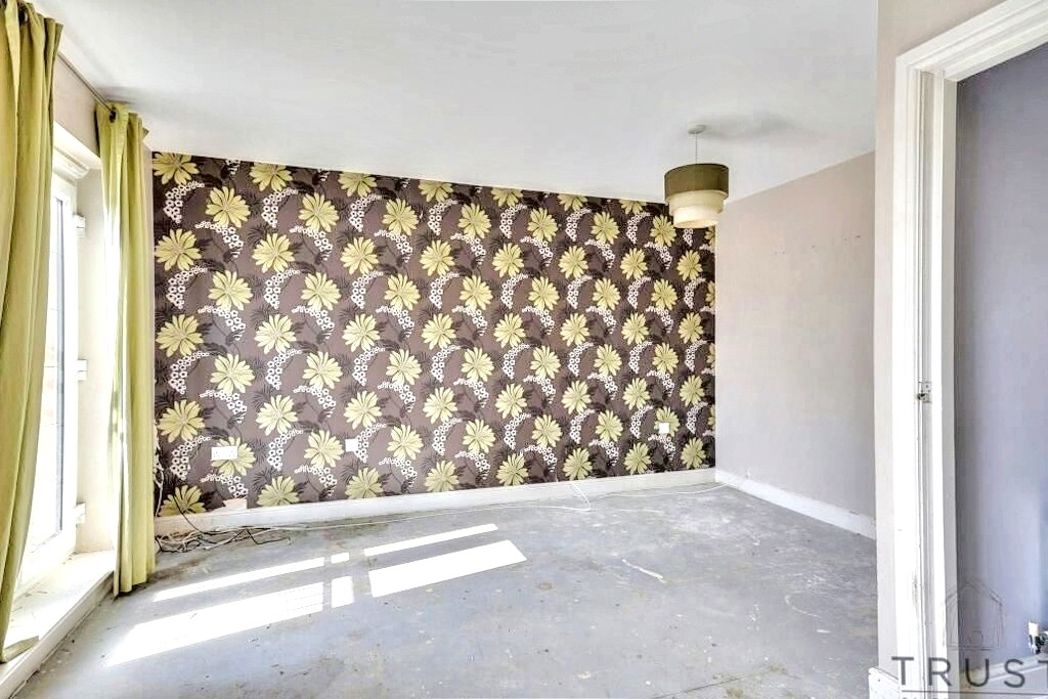 Property image 8 of 25