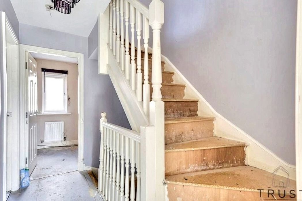 Property image 11 of 25