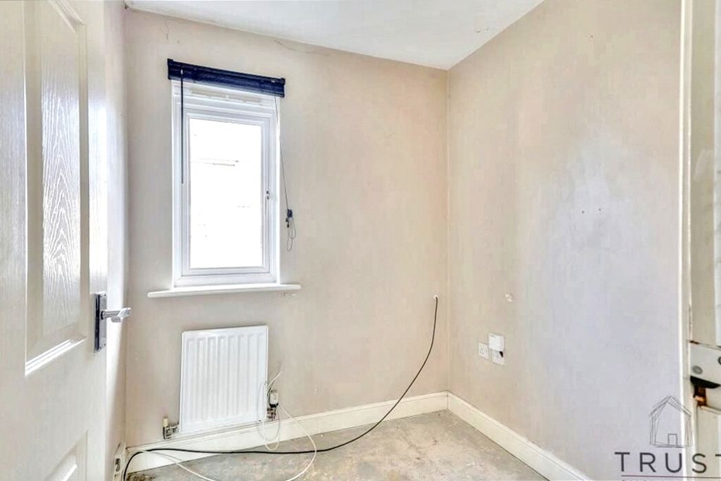 Property image 18 of 25