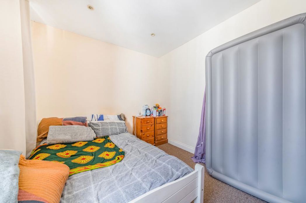 Property image 23 of 116