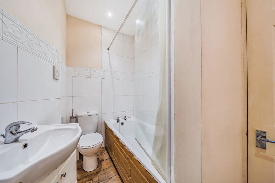 Property image 37 of 116