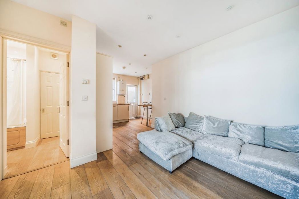 Property image 63 of 116