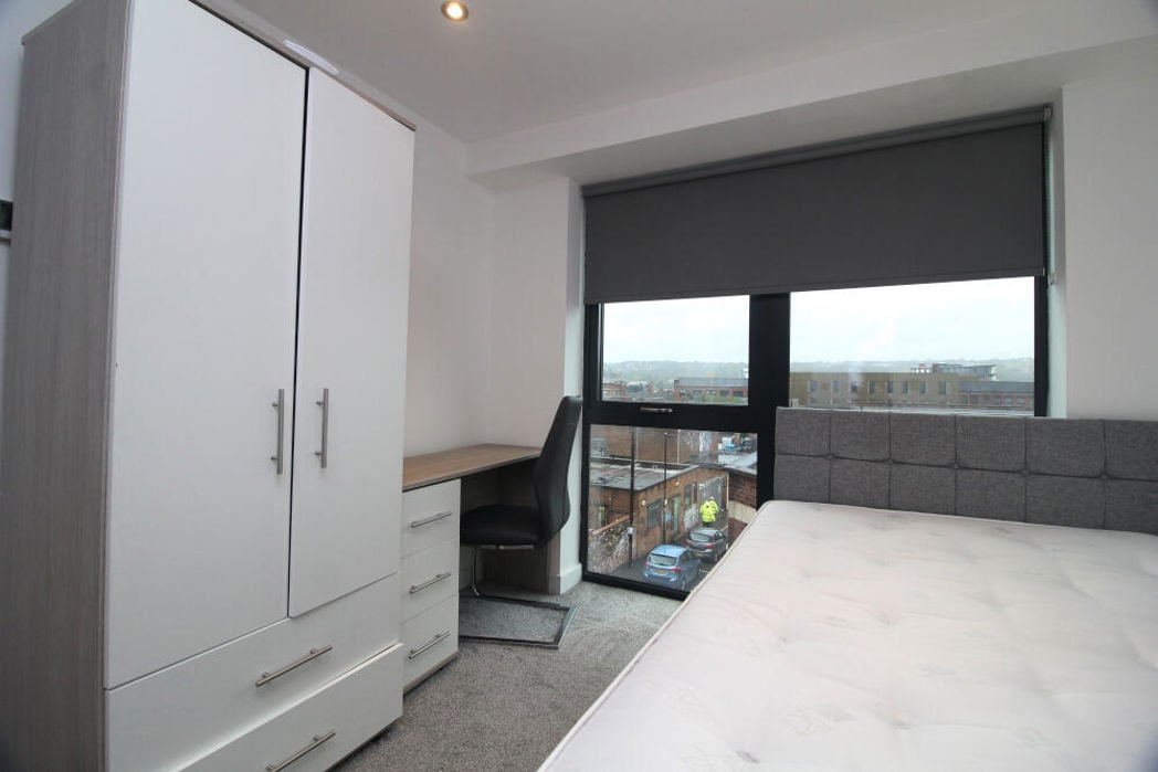 Property image 5 of 9