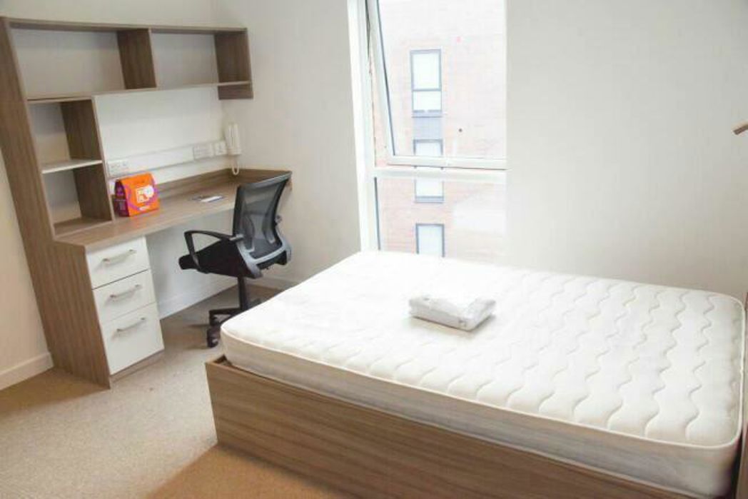 Room 235 Q Studios, Stoke-on-Trent, Staffordshire, ST4 7FA