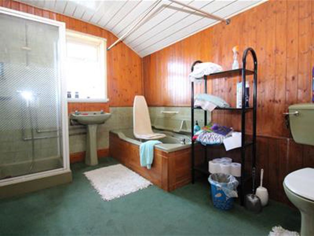 Property image 8 of 10