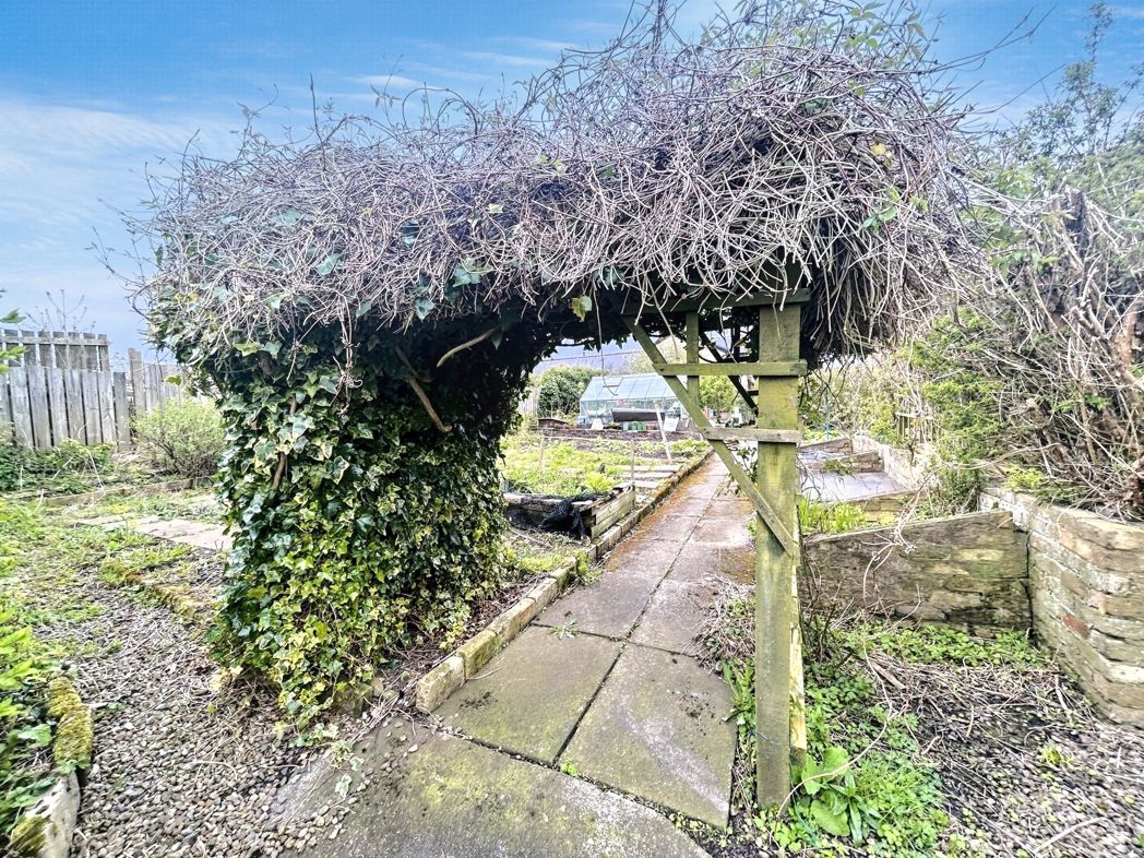 Property image 3 of 12