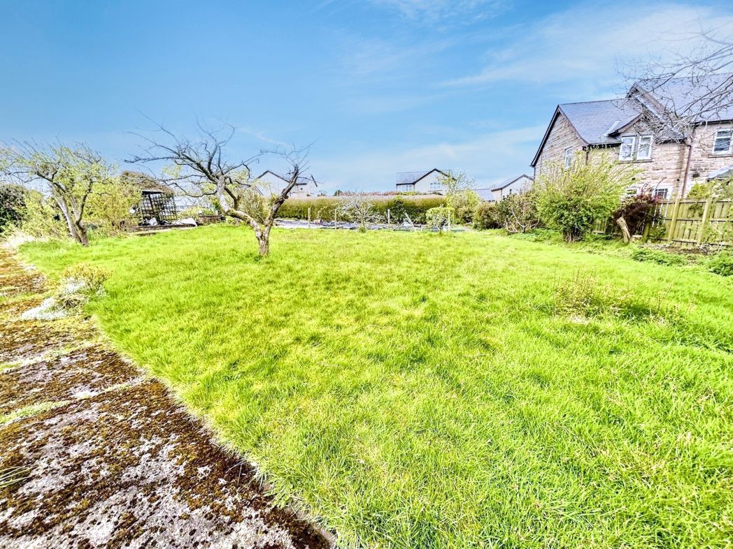 Property image 1 of 12
