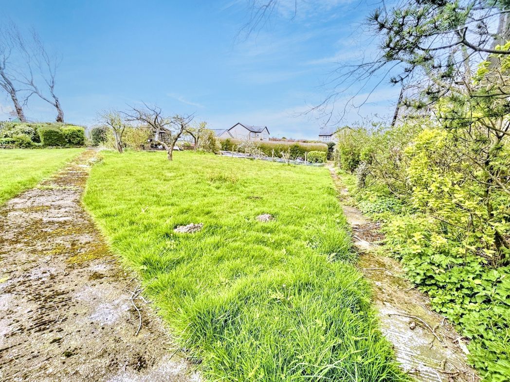 Property image 5 of 12
