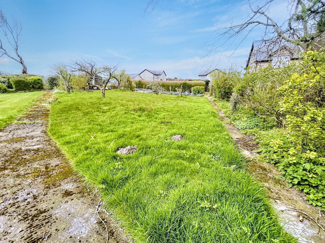 Property image 6 of 12