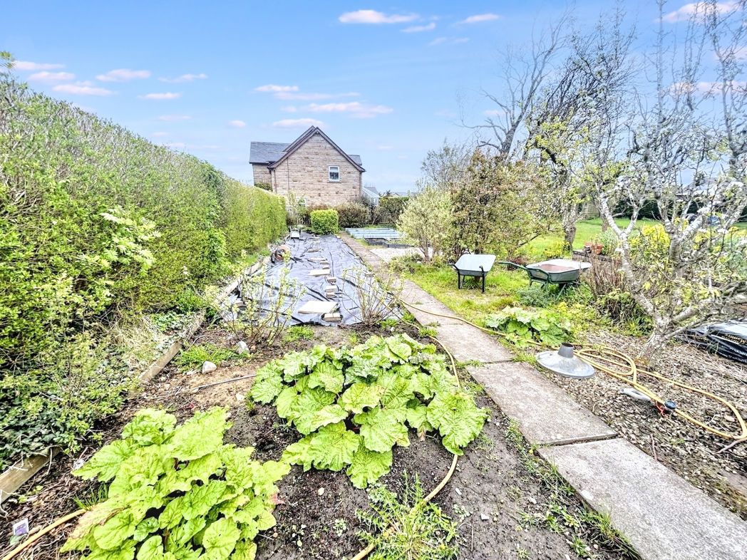 Property image 2 of 12