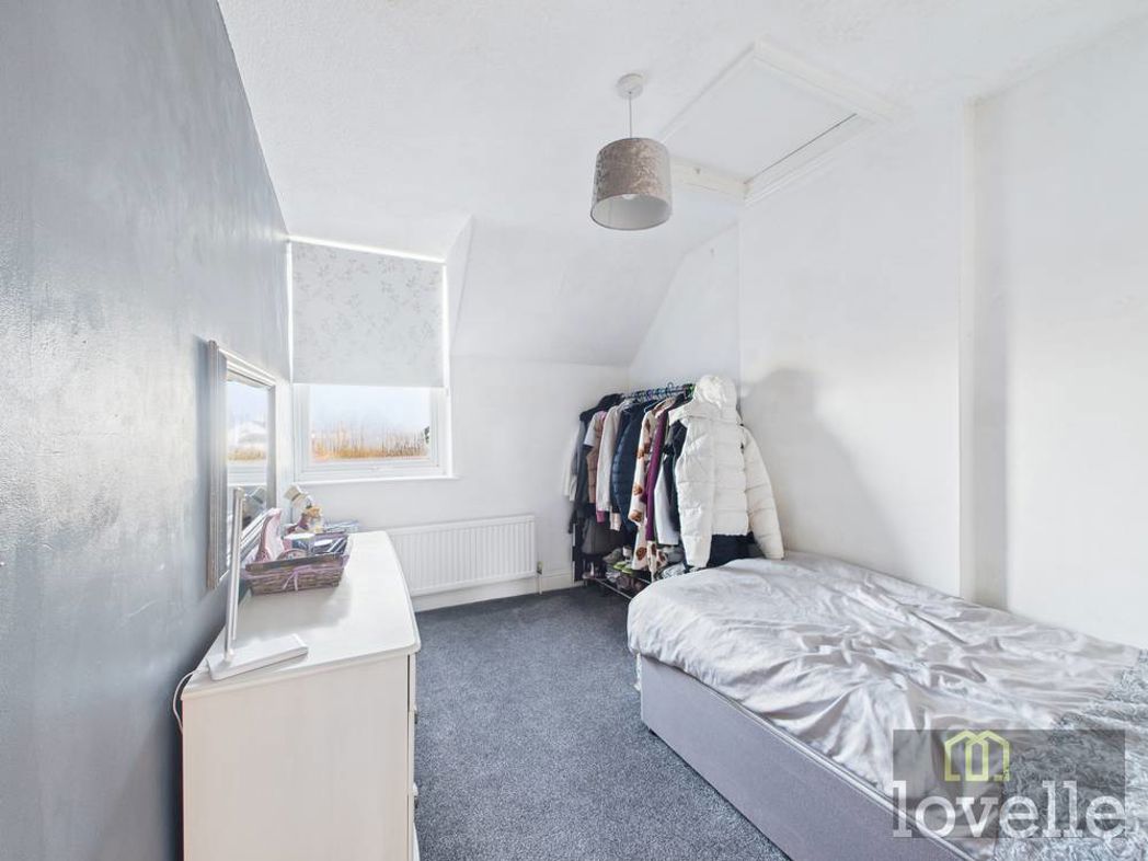 Property image 7 of 17