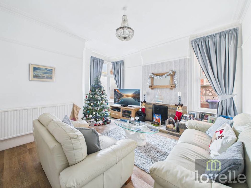 Property image 3 of 17