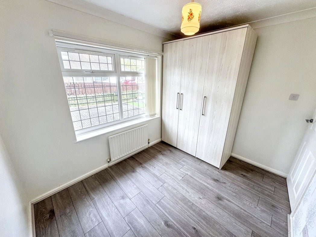 Property image 6 of 9