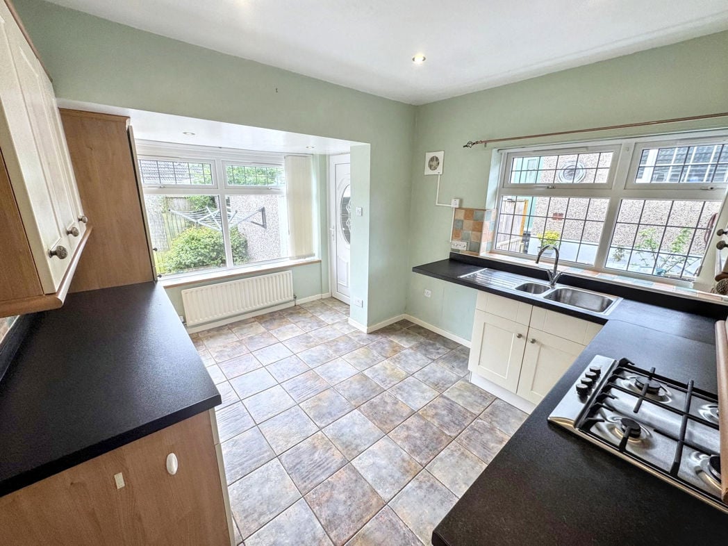 Property image 3 of 9