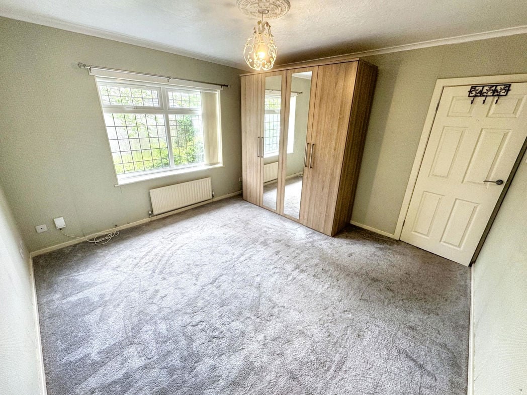 Property image 5 of 9