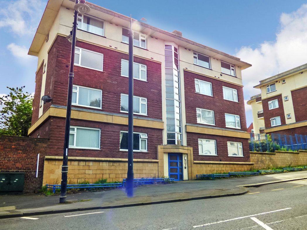 Property image 2 of 10