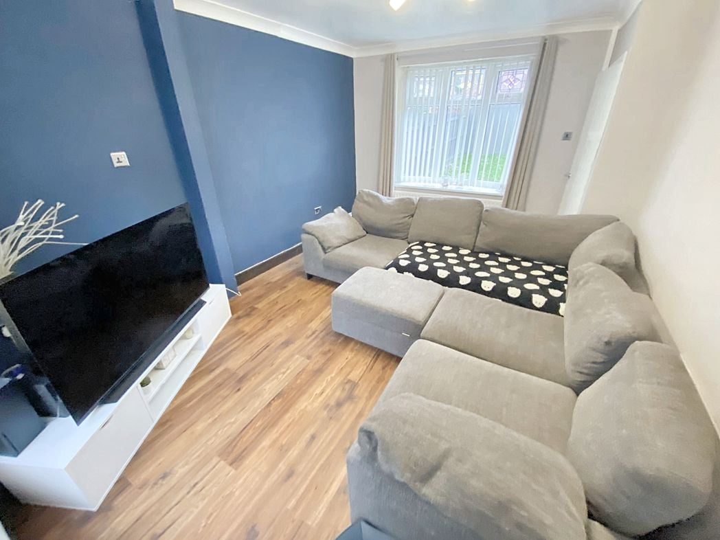 Property image 2 of 11