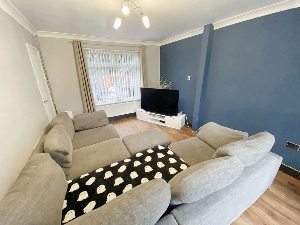 Property image 3 of 11