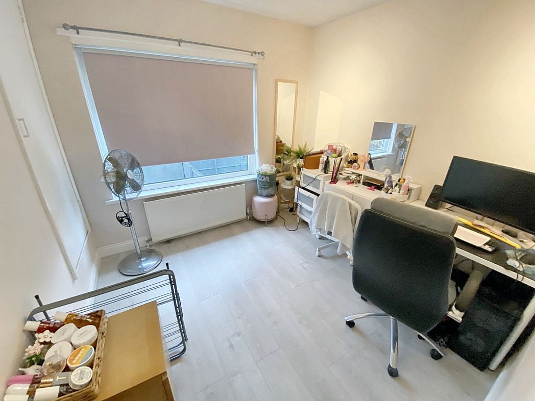 Property image 9 of 11