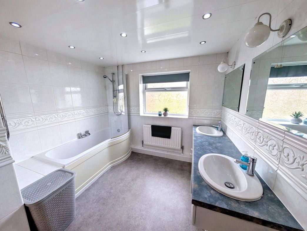 Property image 14 of 20