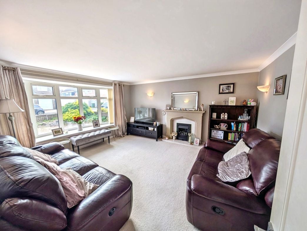 Property image 2 of 20