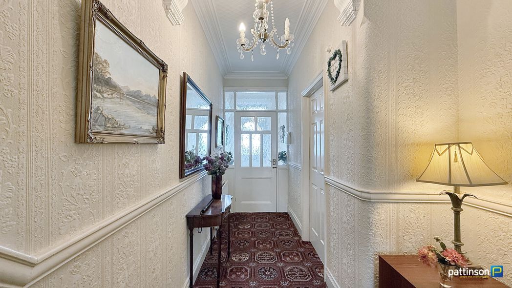Property image 5 of 45