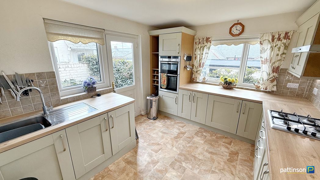 Property image 20 of 45