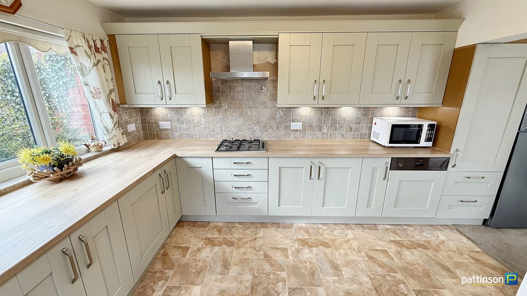 Property image 21 of 45