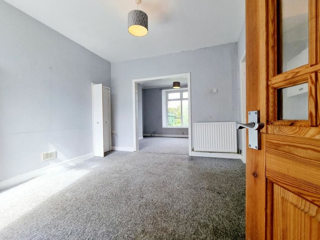 Property image 6 of 15
