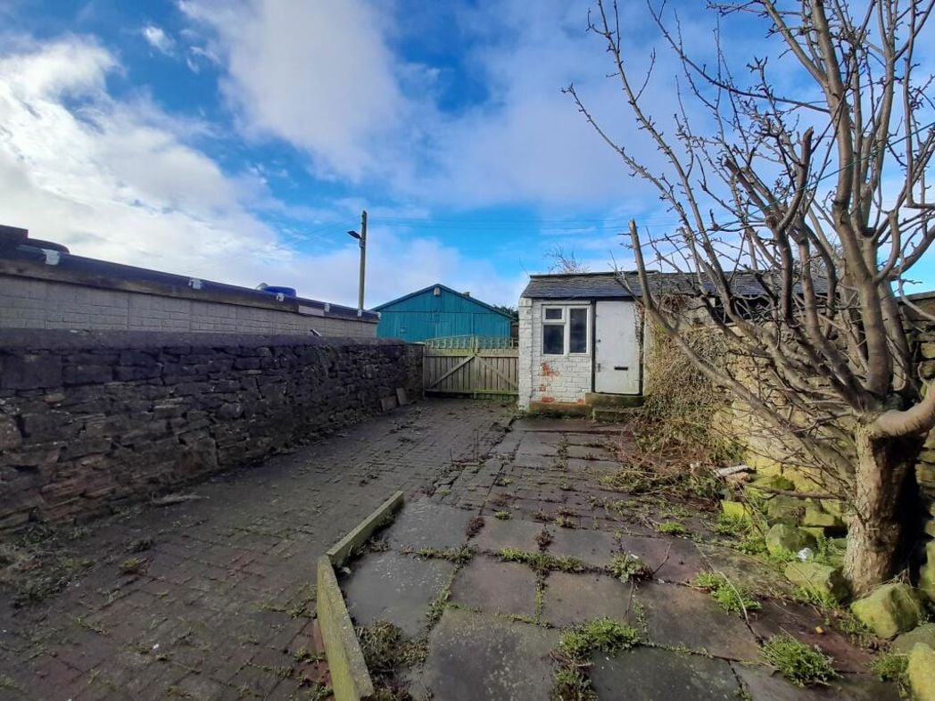 Property image 4 of 15