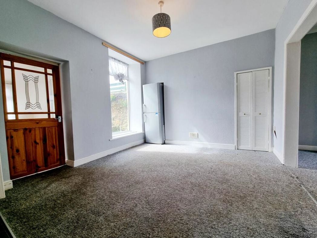 Property image 5 of 15