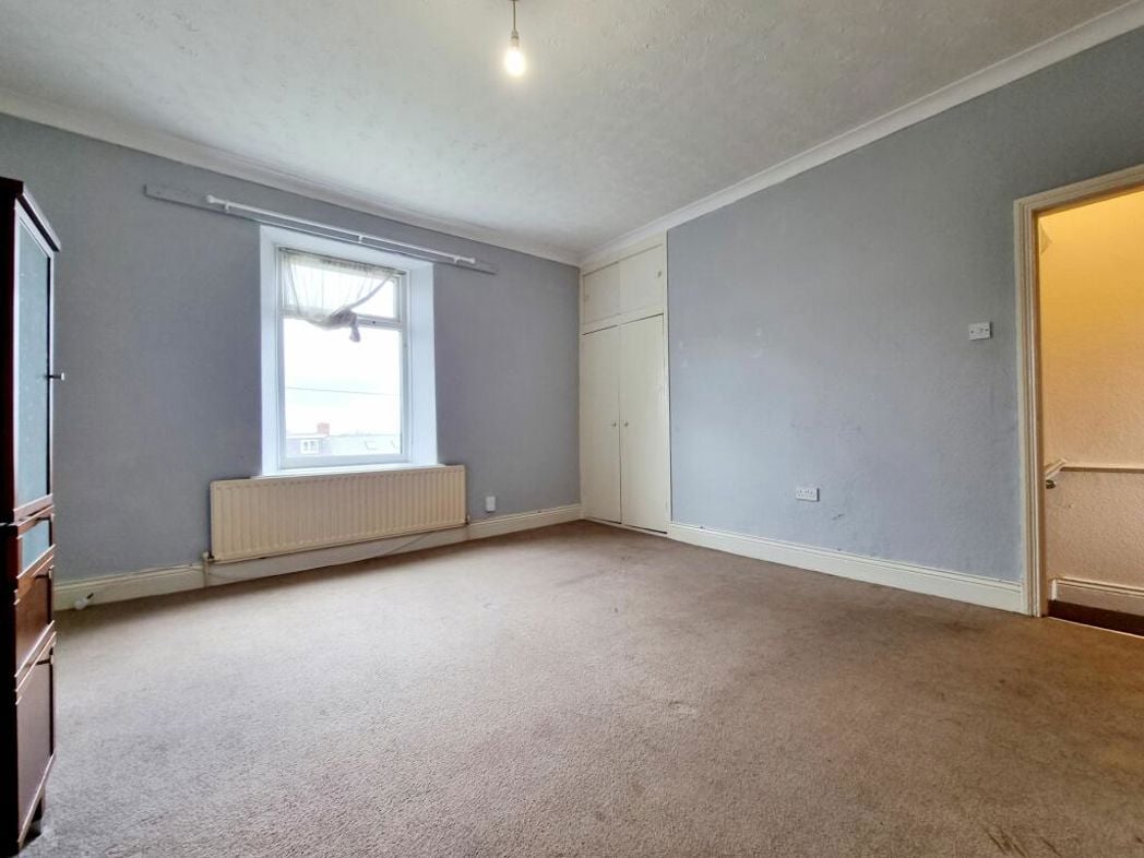 Property image 11 of 15