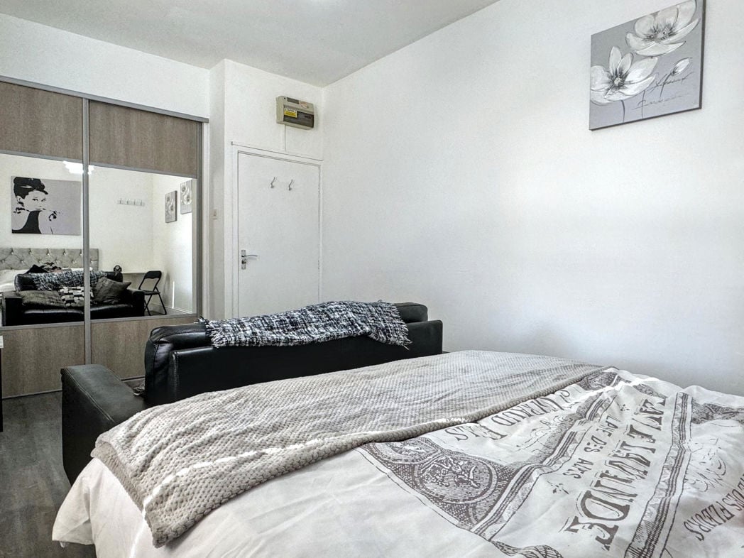 Property image 4 of 8