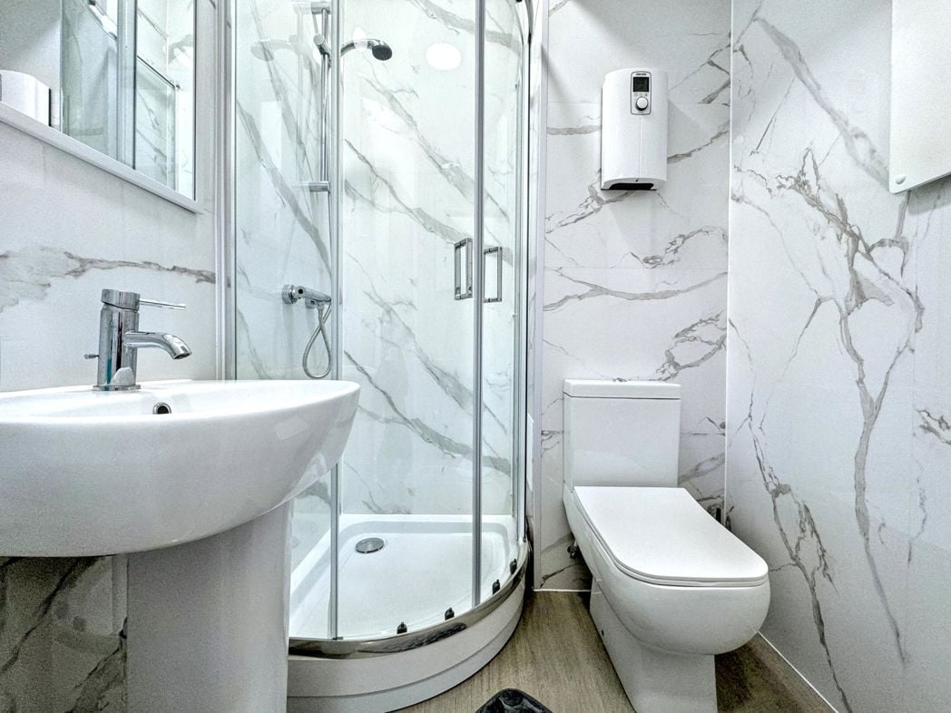 Property image 7 of 8