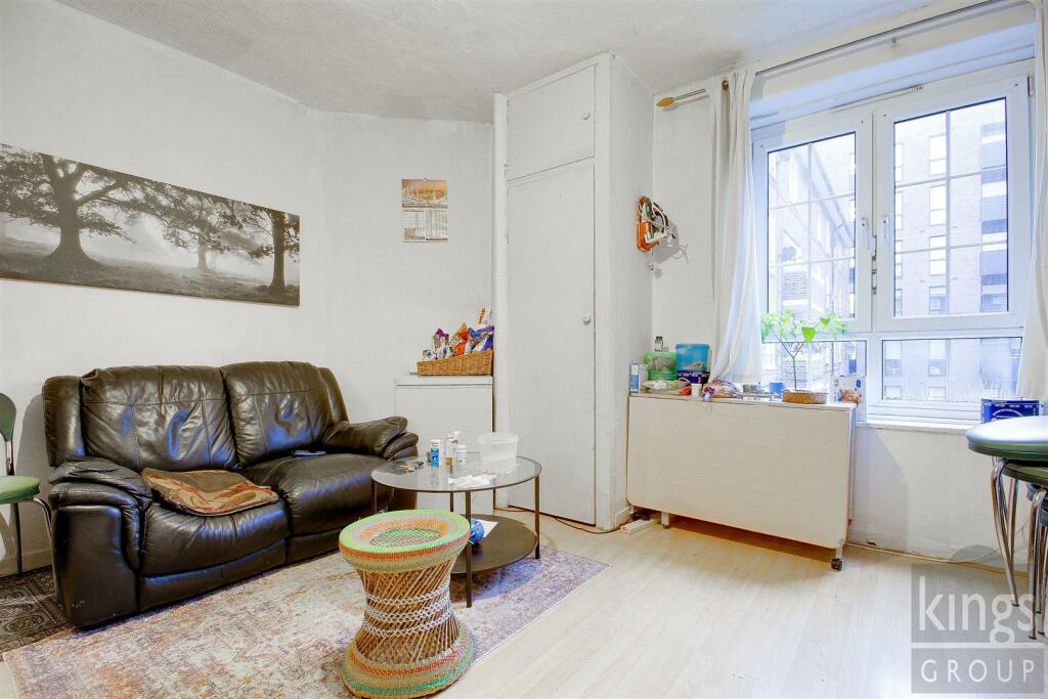 Property image 2 of 13