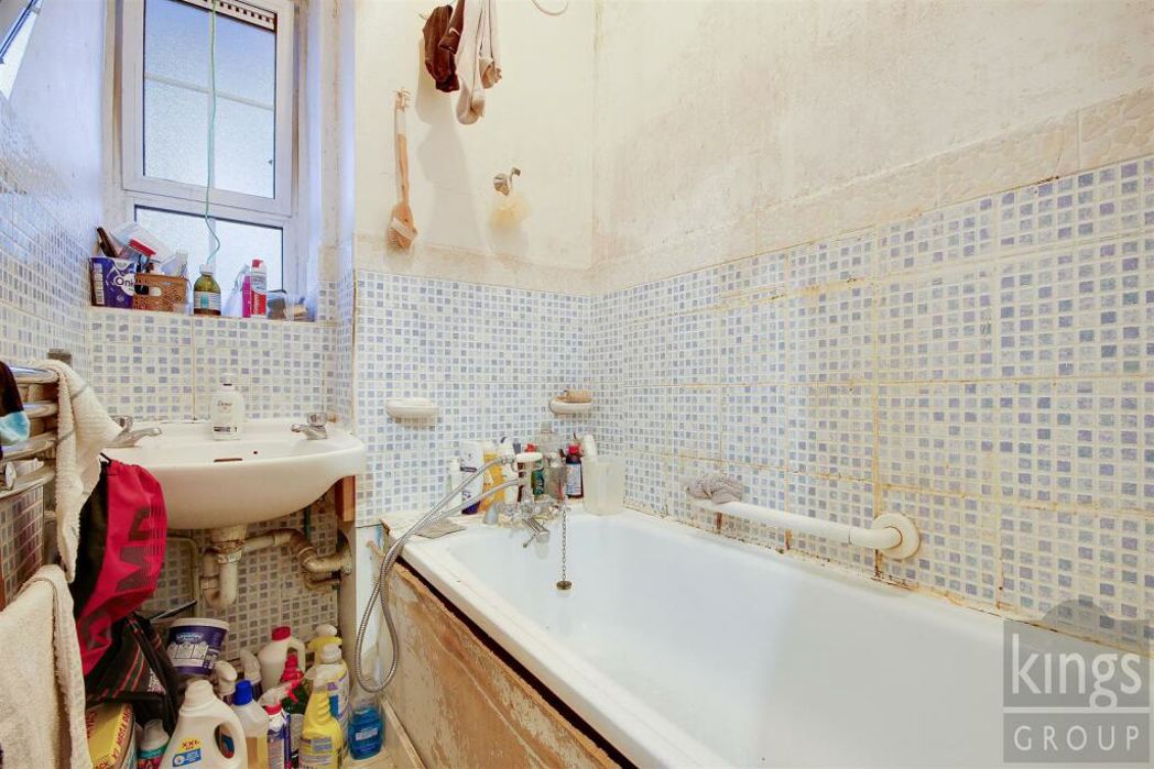 Property image 10 of 13