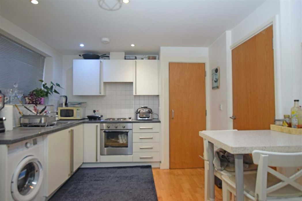 Property image 3 of 7