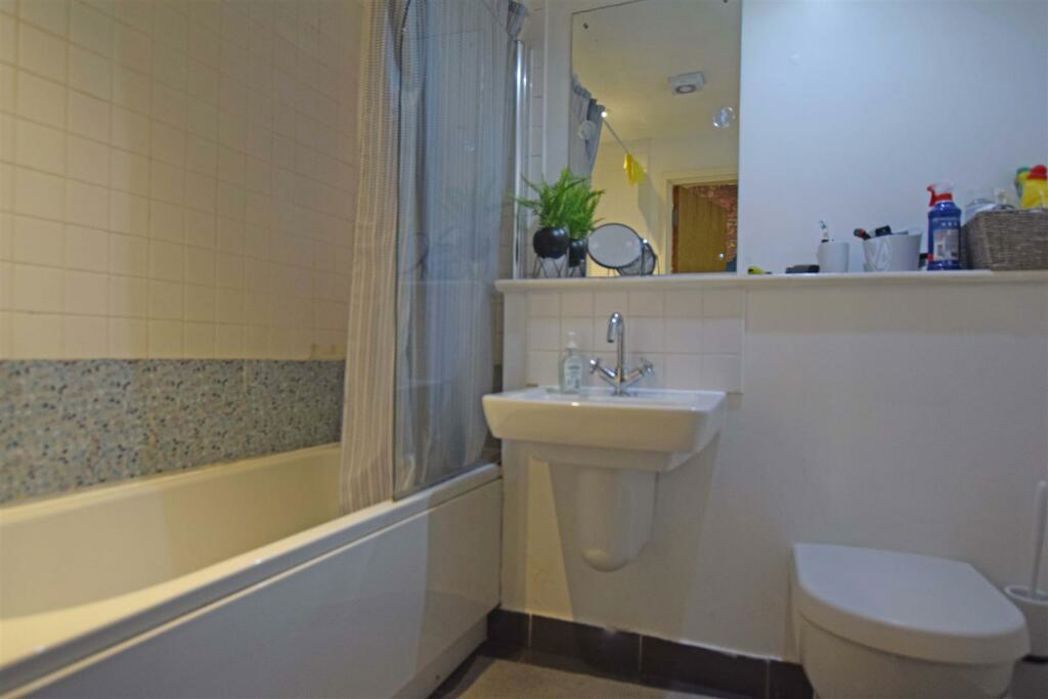 Property image 5 of 7
