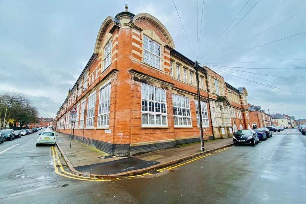Property image 1 of 15