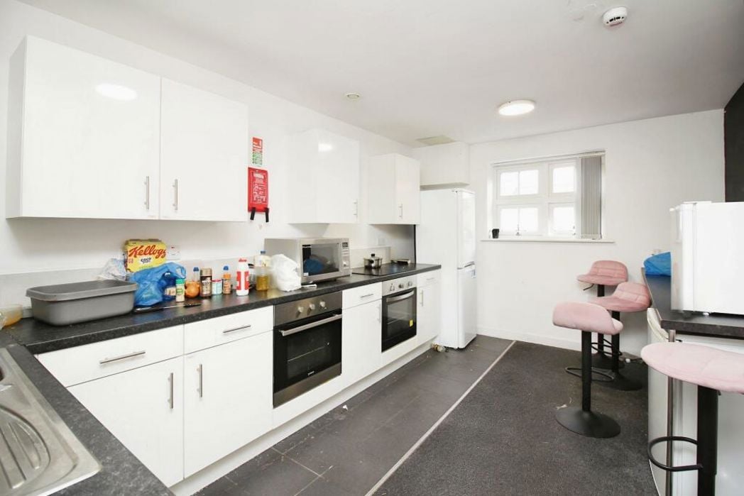Property image 6 of 15
