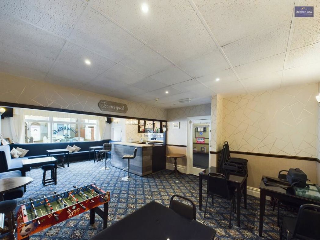 Property image 2 of 17