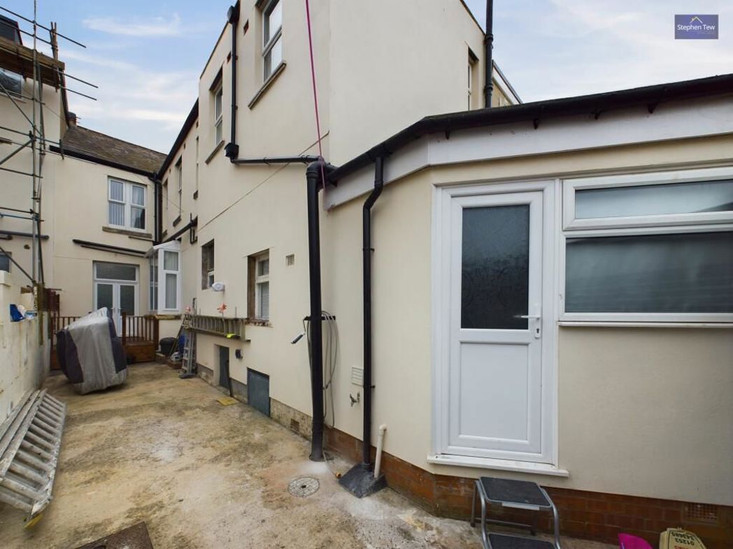 Property image 16 of 17