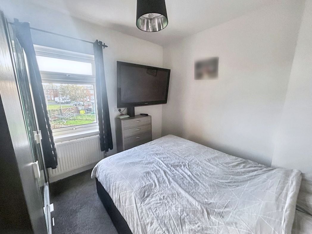 Property image 5 of 11