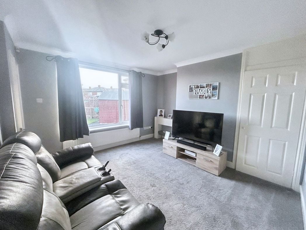 Property image 3 of 11